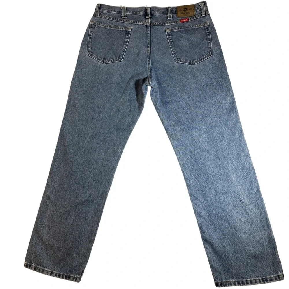 Wrangler Authentic Men's Straight Leg Jeans Medium Wash 38x30‎ 96501DS Denim